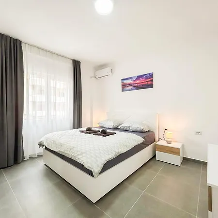 1 Bedroom 1071 Апартаменты *